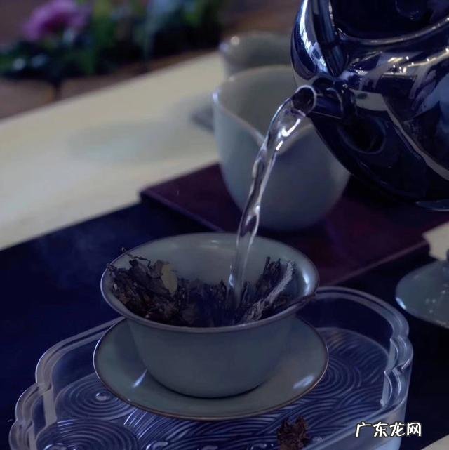 为什么用纯净水泡茶没有颜色、茶香