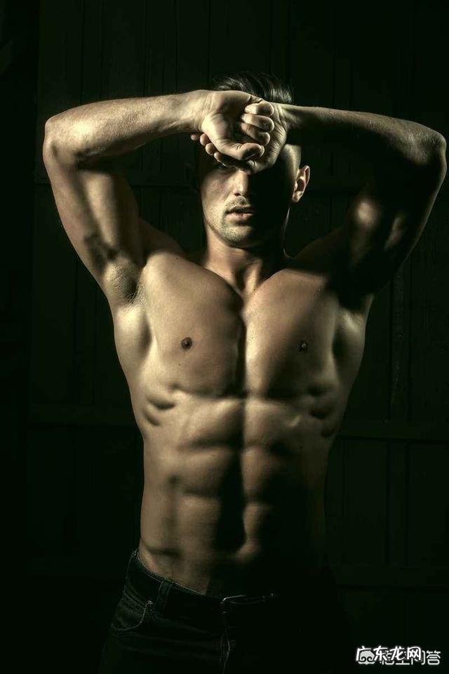 晚上肚子饿应不应该吃东西?