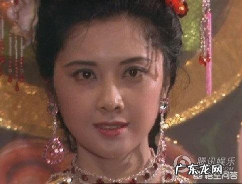 如何理解白居易的《长恨歌》一诗? 白居易一二三年ji的诗