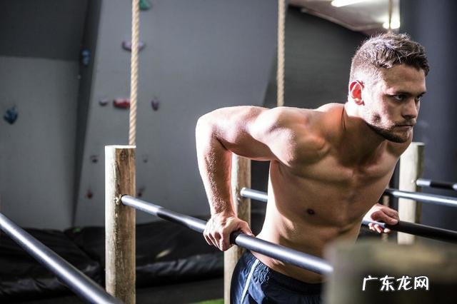 沙袋绑脚腕能让跳，跑步坚持的更久和轻快吗？ 绑沙袋跑步真的能锻炼吗