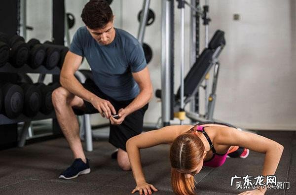 健身教练怎么选择?看身材?看脸蛋?看口才?看证书?