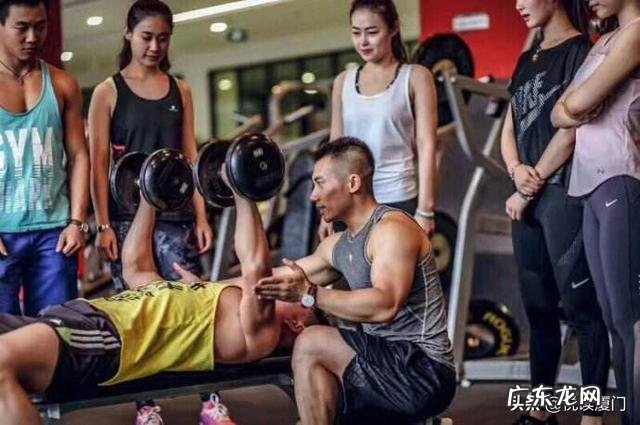 健身教练怎么选择?看身材?看脸蛋?看口才?看证书?