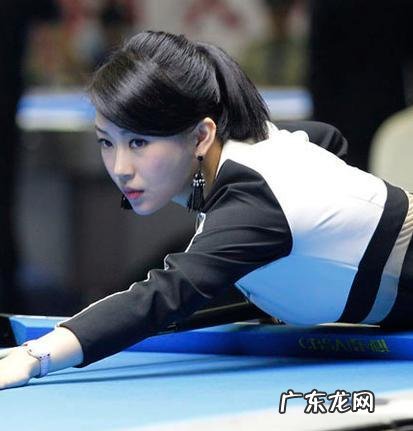 为什么花滑“小花”李子君会在22岁巅峰期宣布退役?