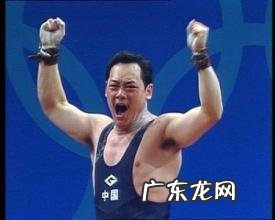 为什么花滑“小花”李子君会在22岁巅峰期宣布退役？