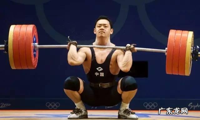 为什么花滑“小花”李子君会在22岁巅峰期宣布退役？