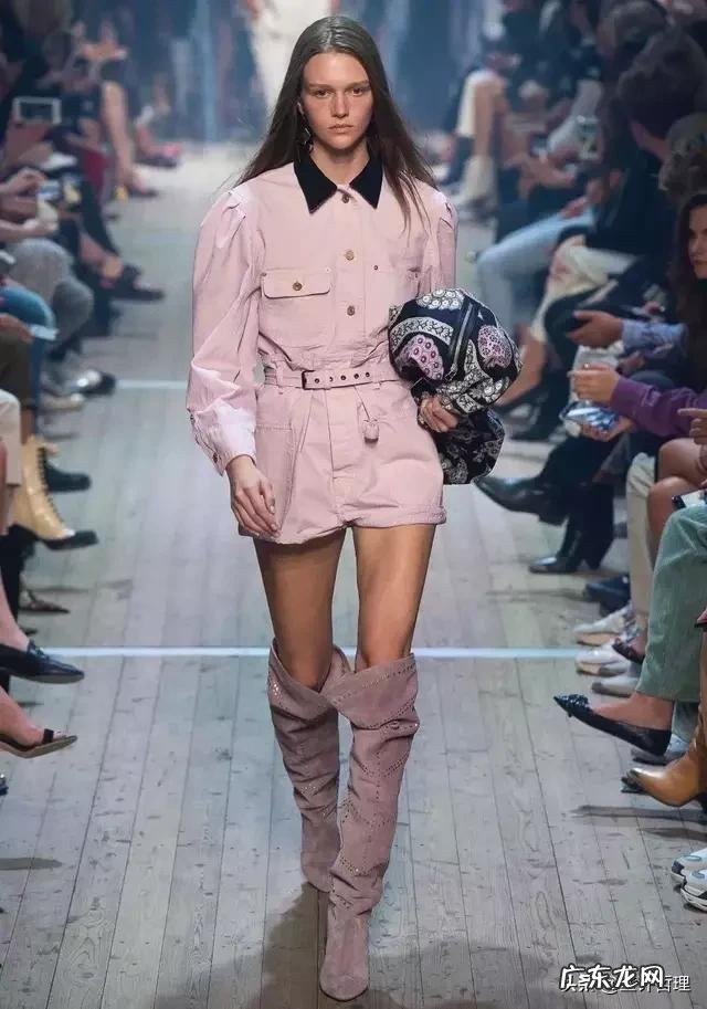 什么样的靴子显腿瘦还显腿长?