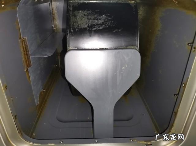 怎么清洗油烟机更干净 清洗油烟机用什么方法洗得干净