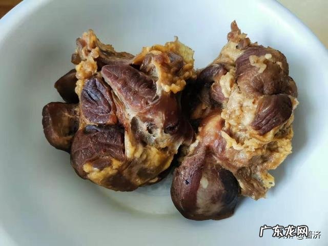 红萝卜和什么菜一起炒好吃?