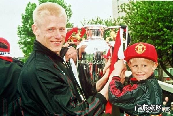 一岁半孩子,发脾气时怎么去教育呢