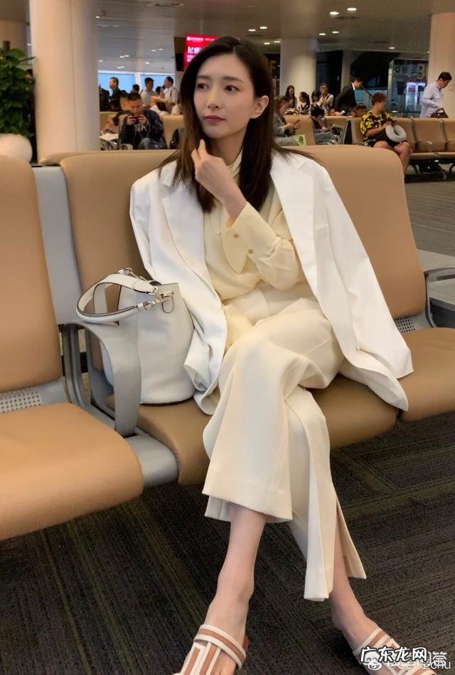 最近江疏影都有哪些不错的穿搭