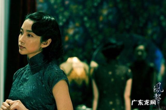 戚薇的中国旗袍装扮好美,还有哪些明星穿旗袍让你惊艳?