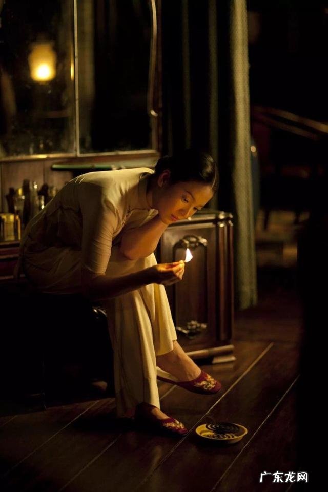 戚薇的中国旗袍装扮好美,还有哪些明星穿旗袍让你惊艳?