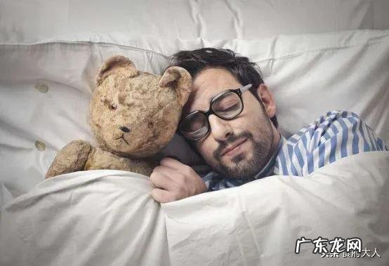 号称每天3000个仰卧起坐的C罗,究竟是如何做到的