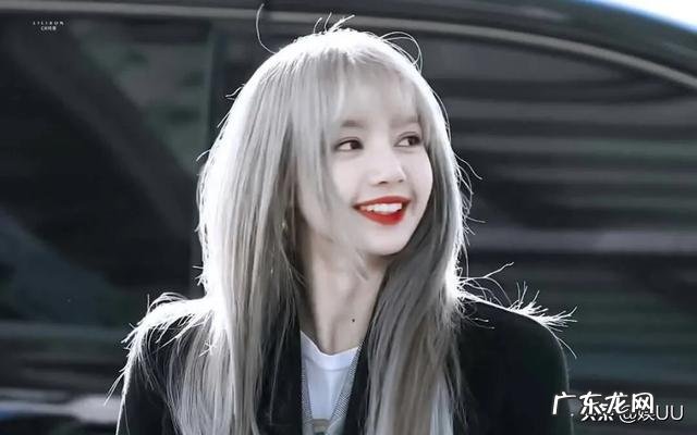 同是韩团的Lisa和程潇你更吃哪种颜?