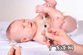 打完疫苗后可以洗澡吗，有人说不能洗澡是这样