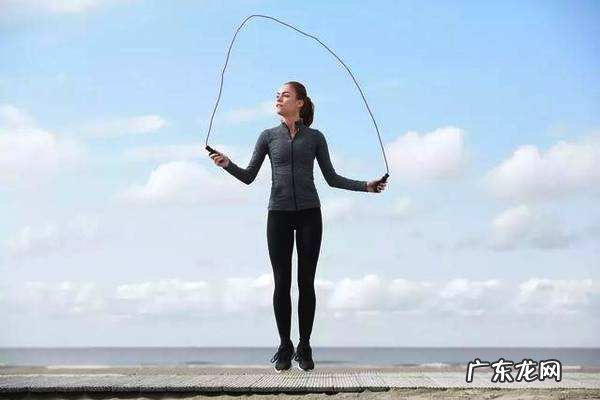 减肥期间,为什么建议跳绳,而不是跑步呢? 跑步跳绳是否可以减肥