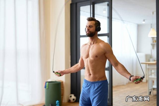 去健身房跑步有必要吗 健身房跑步减肥的正确方法