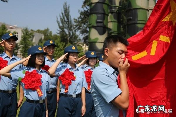 军人从部队退伍后,还该不该坚持叠军被