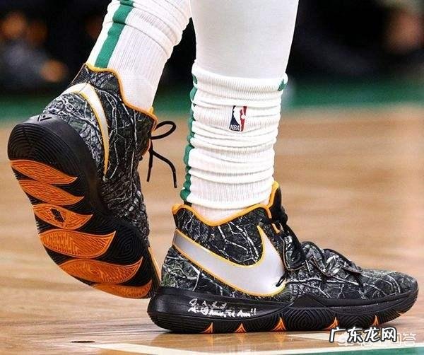 准备买球鞋,欧文4、欧文5和PG3选哪个