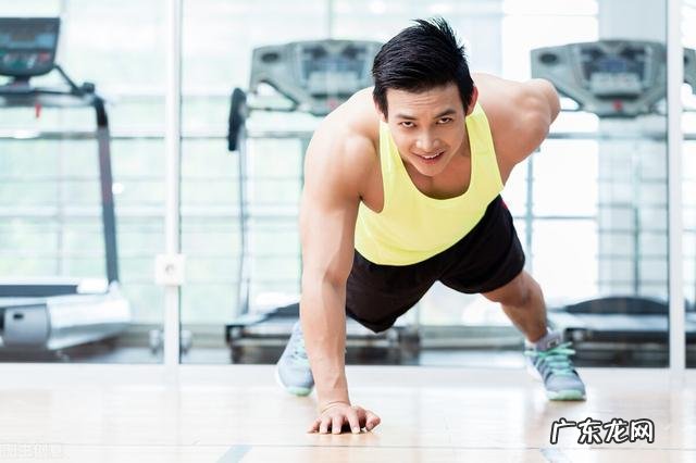 减肥最简单的一个动作 减肥的几个动作很简单