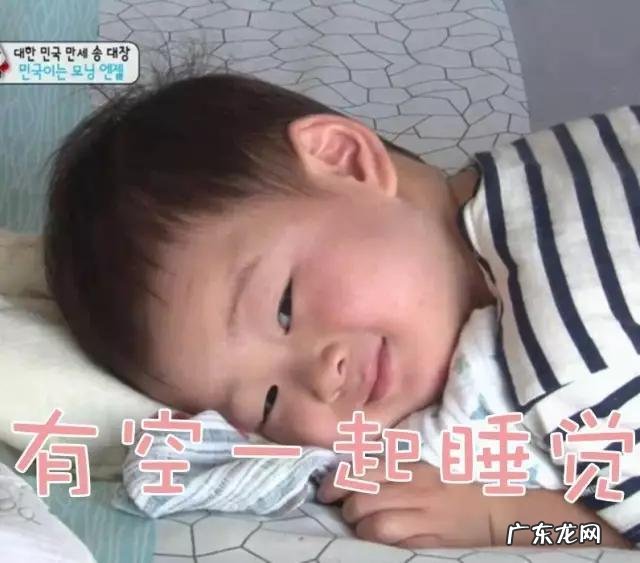 韩国综艺节目里,为什么宋家三胞胎只有民国最火?