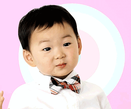 韩国综艺节目里,为什么宋家三胞胎只有民国最火?