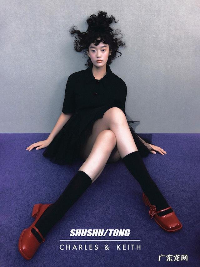 ck新款口红包 小ck新款粉红