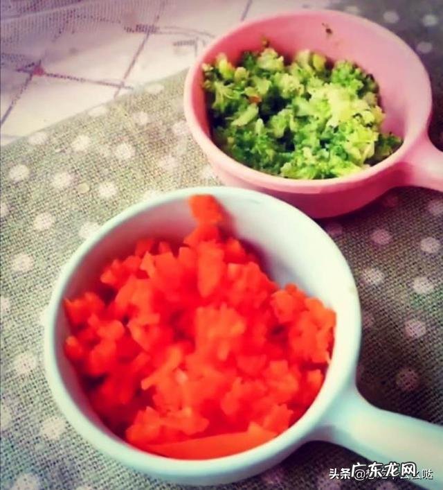 山药和西兰花胡萝卜丸子怎么做好吃?