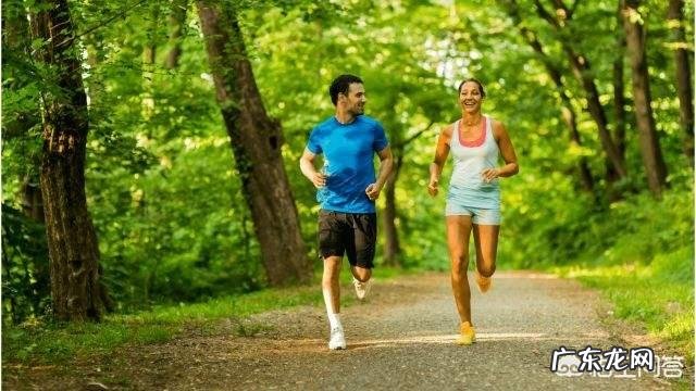 怎么改掉挤嗓子唱歌的坏习惯?