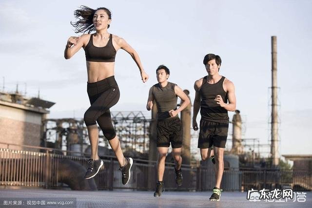 怎么改掉挤嗓子唱歌的坏习惯?