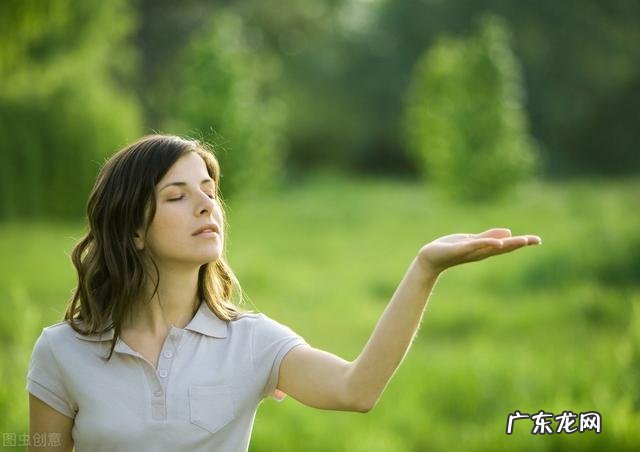 肚子长期有胀气是怎么回事