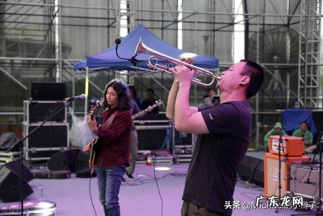 现在华语乐坛的年轻一代谁可以做未来领军人物?