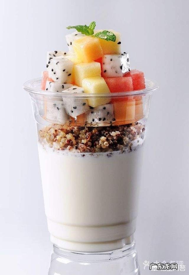 水果捞和奶茶哪个口味更好?