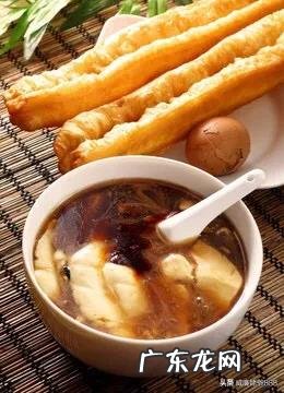 豆腐脑吃咸的甜的还是原味的