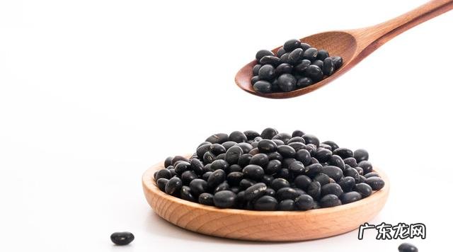 黑米和莲子一起搭配，能让白头发变黑吗？