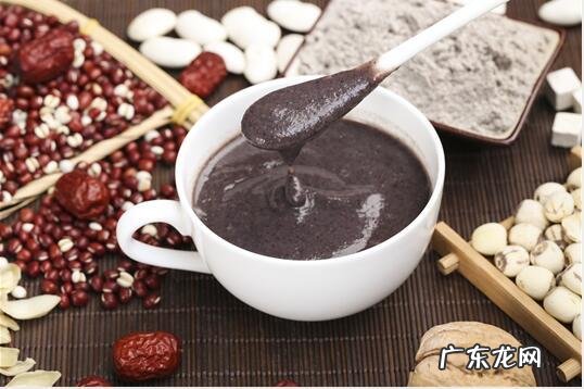 黑米和莲子一起搭配，能让白头发变黑吗？