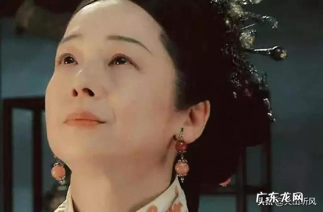 民间俗语:“勾头女子挺胸汉,一生富贵半生闲”,究竟啥意思?