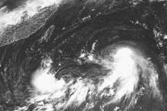 美国核动力航母在18ji台风中会不会被吹翻