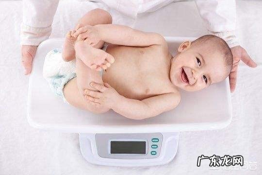 正常足月的宝宝身高和别的宝宝身高差距较大怎么办？