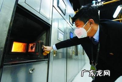 遗体被推进火化炉瞬间有什么变化多长时间变骨灰