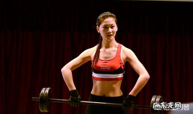 女生做力量训练会练出强壮的肌肉吗?