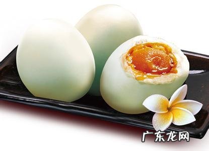 长期每天早上吃一个咸鸭蛋,对身体有坏处吗?