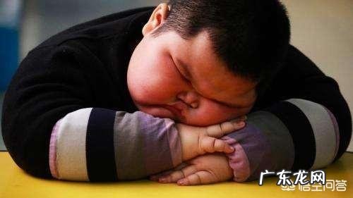 一个胖子天天打篮球能瘦下来吗?