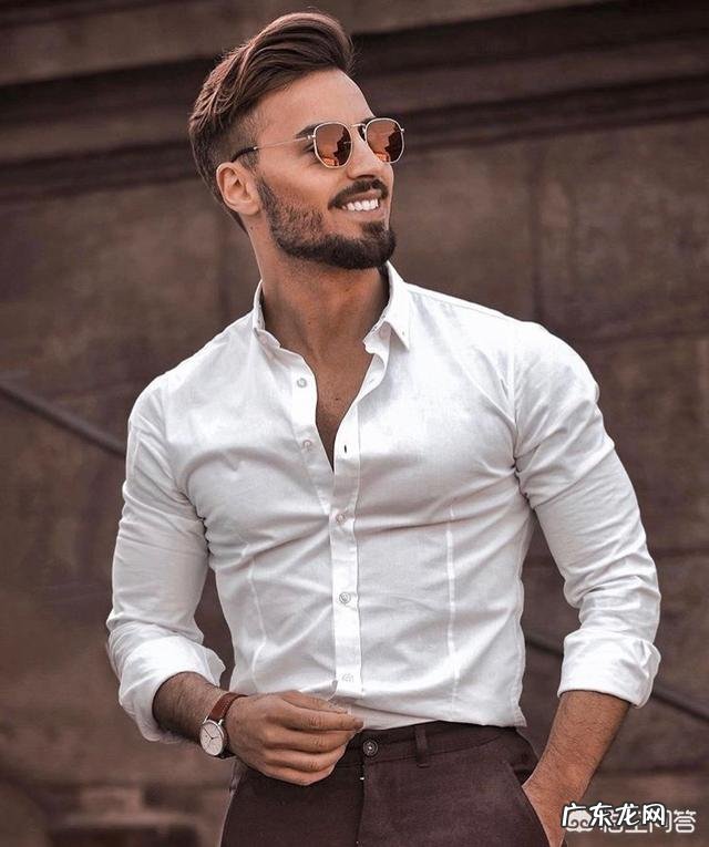 男衬衫怎么让衬衣肚子那里不爆开?