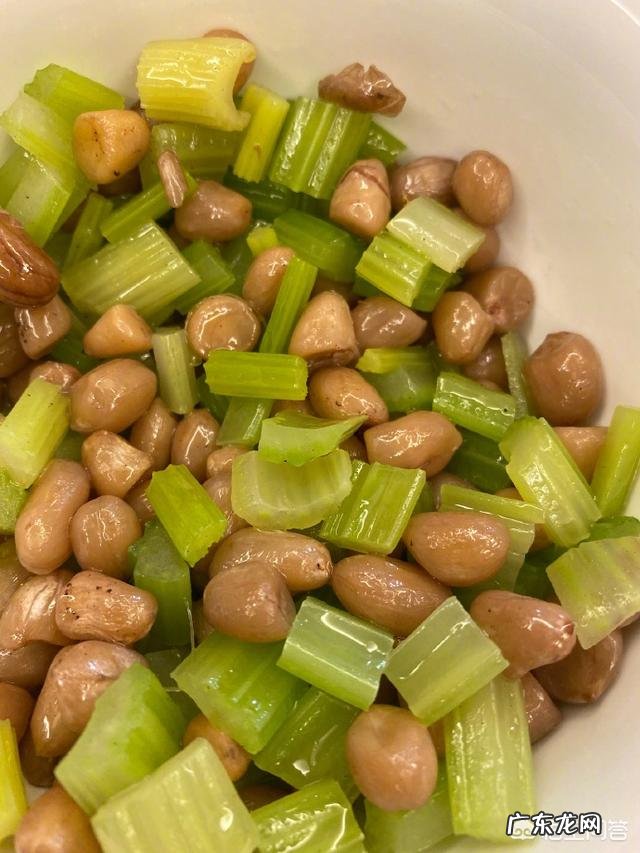 大家是否在生活中近距离的接触过明星,你有什么感受和看法