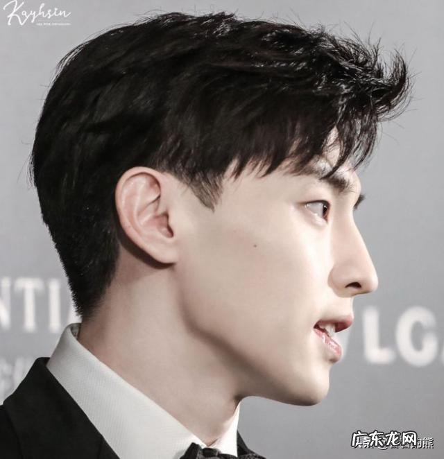 大家是否在生活中近距离的接触过明星,你有什么感受和看法