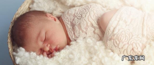 新生婴儿怎样护理常识