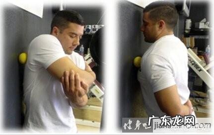 俯卧撑做完后怎么放松肌肉?