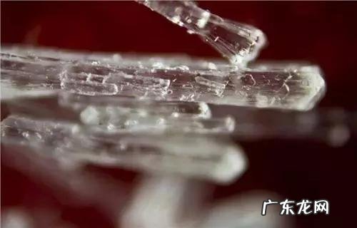 护肤品里各种美白精华的原理是什么?