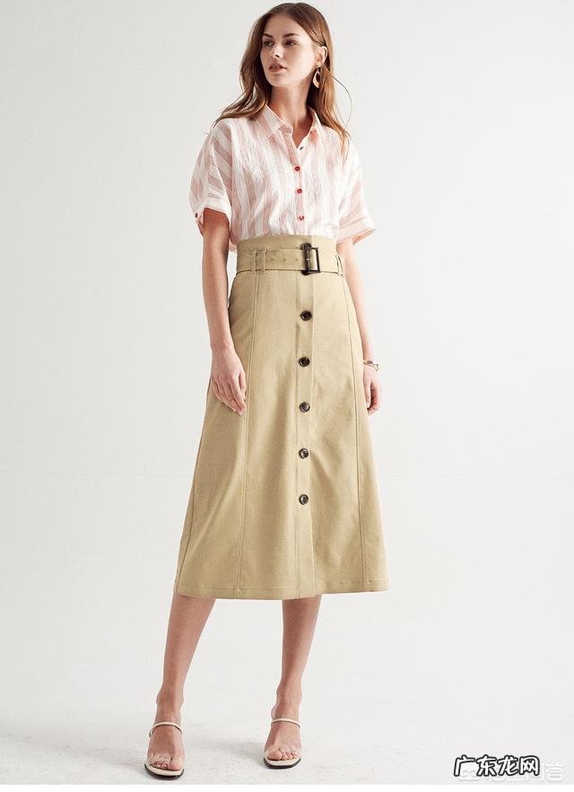 一米四七的个子重一百二穿什么样的裙子好看?